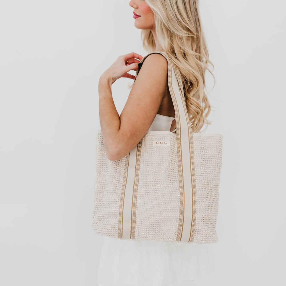 Pretty Simple Ruby Raffia Tote Bag
