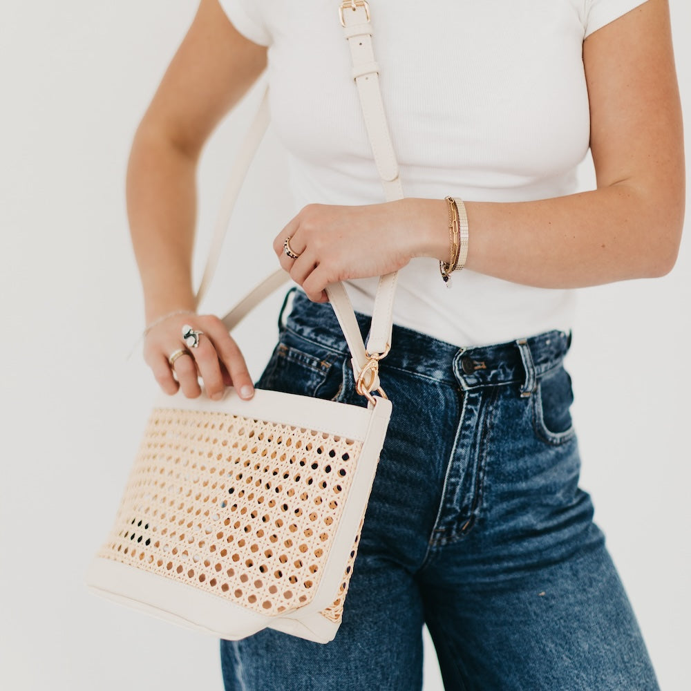 Pretty Simple  Bryce Woven Bucket Bag