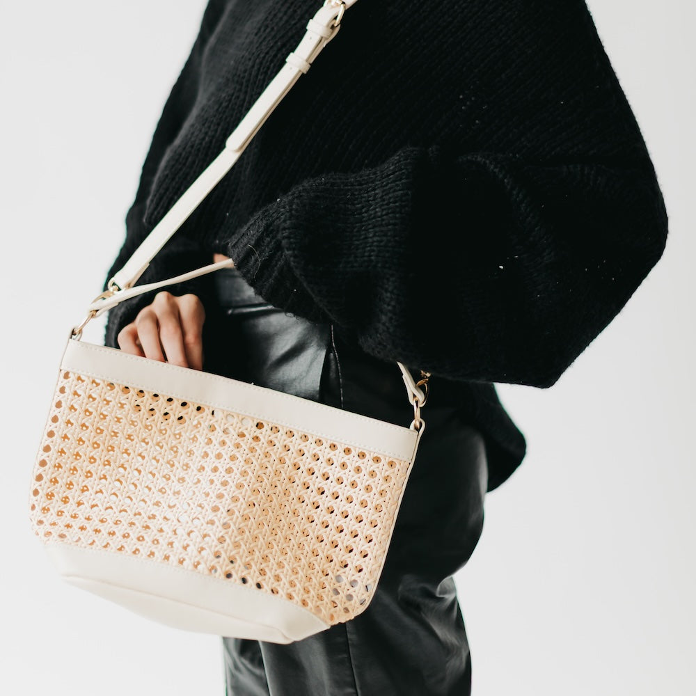 Pretty Simple  Bryce Woven Bucket Bag