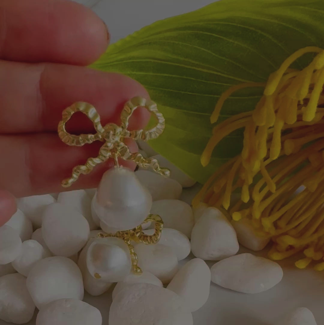 Dangle Pearl Antique Bow Earrings